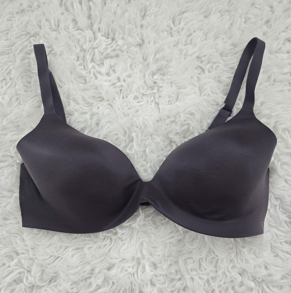 Victoria's Secret Lined Semi Demi Purple Bra. Size 36D.